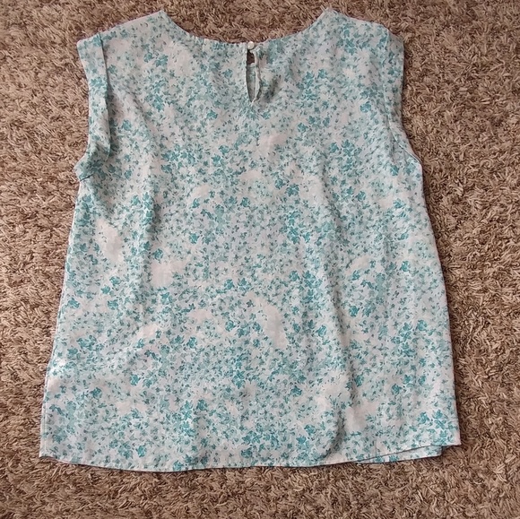 Lauren Conrad Floral Top - Picture 5 of 5